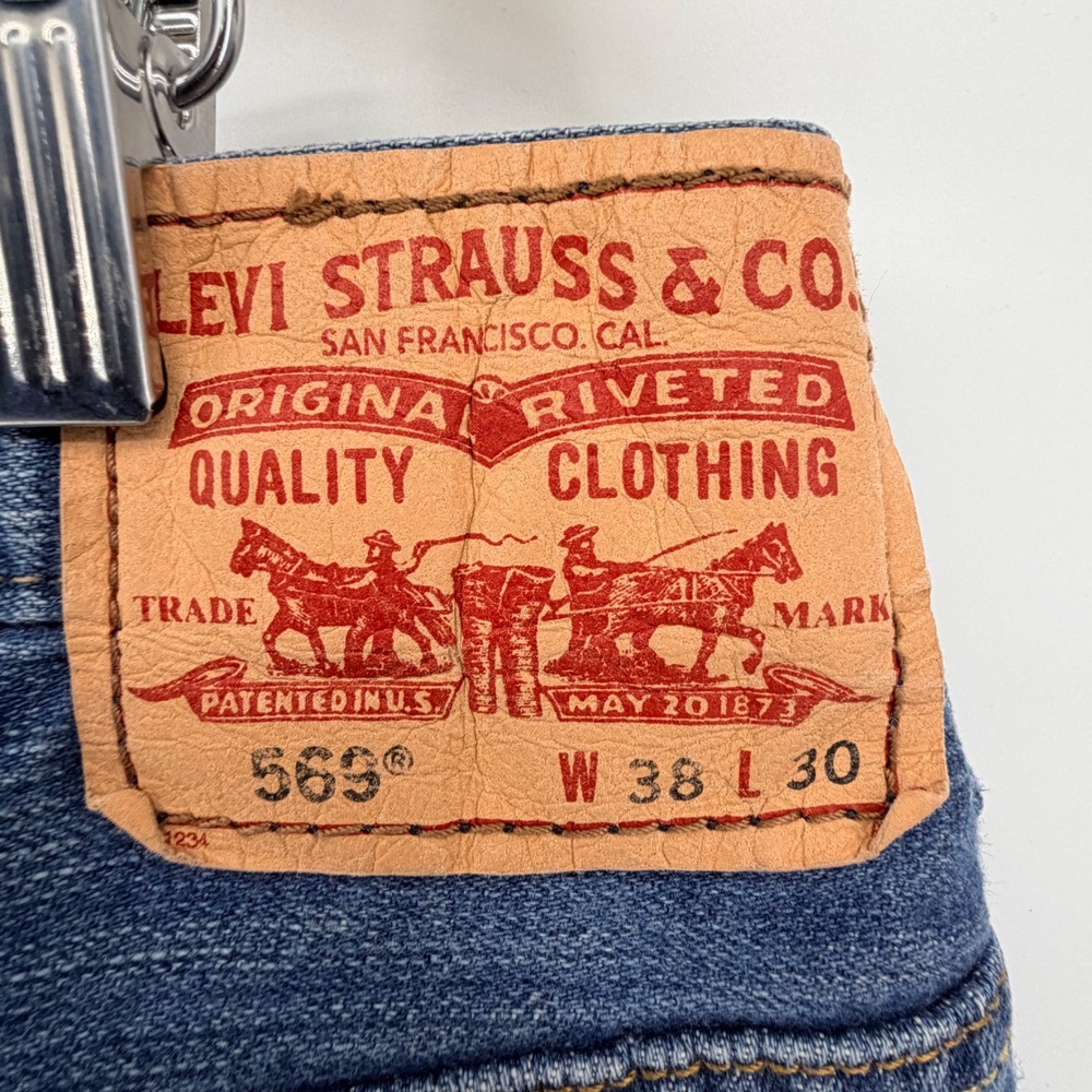 Levis 569 Loose Straight Jeans Mens 38x30 Blue Medium Wash Denim Cotton - Picture 7 of 9